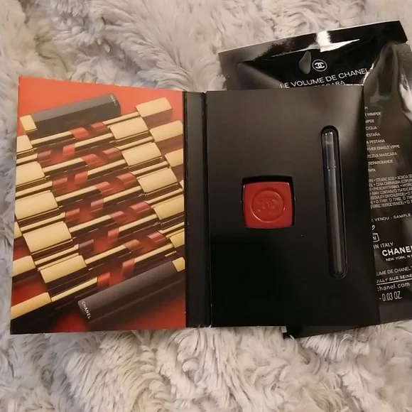 Chanel Sampler Set - Picture 3 of 5